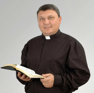 Интервью с писателем и пастором из Украины -  Анатолием Шкариным